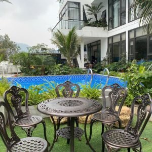 Giao hàng &lắp đặt bộ bàn ghế ngoài trời tại Hồ Đại Lải- Vĩnh Phúc