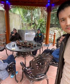 Lắp đặt bộ bàn ghế nhôm đúc cho khách hàng tại Lập Thạch- Vĩnh Phúc