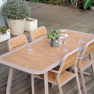 Bàn Nhựa Giả Gỗ