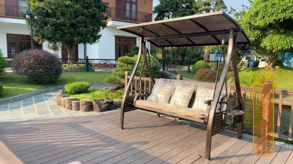 Giao xích đu tới nhà khách ở Thái Nguyên