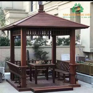 NHÀ CHÒI GỖ VUÔNG- KHUNG HOA VĂN THOÁNG