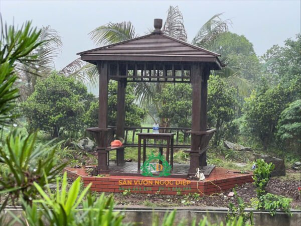 Bàn giao và lắp đặt bộ nhà chòi gỗ vuông, kích thước nền 2,6m x2,6m tại Thái Bình