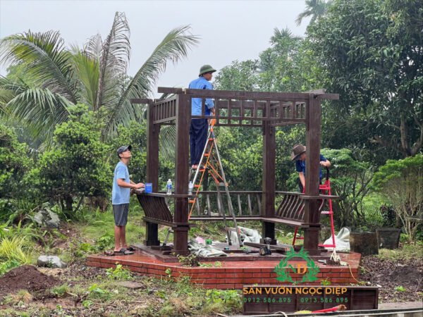 Bàn giao và lắp đặt bộ nhà chòi gỗ vuông, kích thước nền 2,6m x2,6m tại Thái Bình - Hình ảnh 2